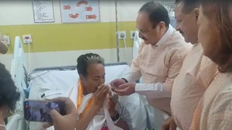 Sonam Wangchuk Ends Hunger Strike  Breakdown of the Deal How Union Ministers Convinced Sonam Wangchuk to Call Off His 26Day Hunger Strike
